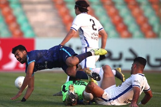 فحاشی به بازیکنان استقلال در روز پرتماشاگر شهرقدس/عکس