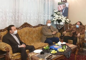 تصویری از واعظی و ربیعی در منزل شهید فخری‌زاده 