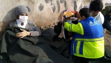 مصدومیت ۵ نفر در حادثه برخورد چند دستگاه خودرو در مسیر غرب به شرق جاده خاوران