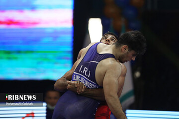 بازار بزرگ قهرمان لیگ کشتی فرنگی