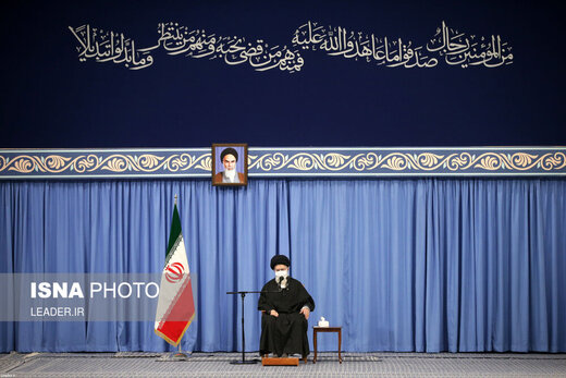 دیدار دست‌اندرکاران مراسم سالگرد شهادت حاج قاسم سلیمانی با مقام معظم رهبری