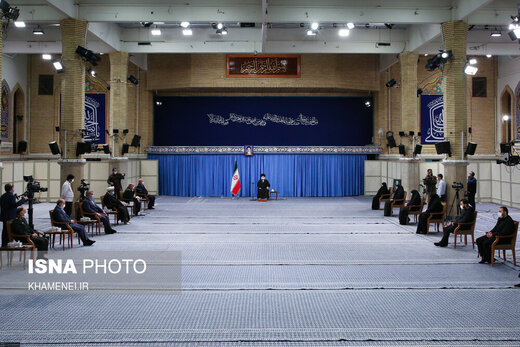 دیدار دست‌اندرکاران مراسم سالگرد شهادت حاج قاسم سلیمانی با مقام معظم رهبری