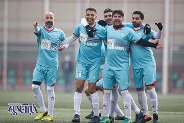 تیم عادل در جام مشاغل باز هم جام را فتح کرد