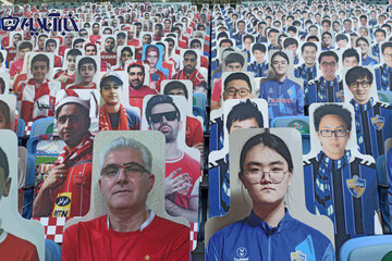 ببینید | تصاویر اختصاصی خبرآنلاین از حضور مجازی طرفداران پرسپولیس و اولسان درورزشگاه الجنوب