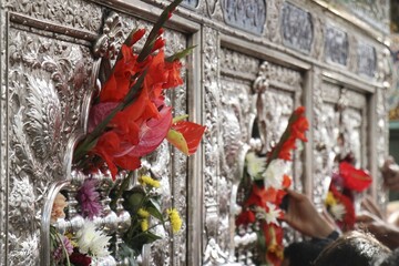 گل آرایی حرم حضرت زینب (س)