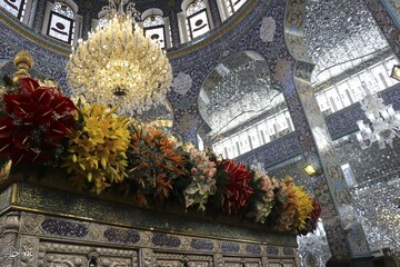 گل آرایی حرم حضرت زینب (س)