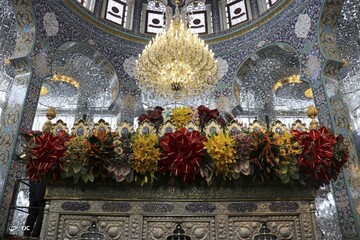گل آرایی حرم حضرت زینب (س)