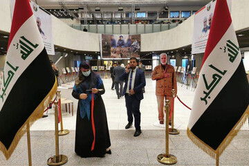 ببینید | برپایی نمایشگاه ویژه سالگرد شهادت سردار سلیمانی و المهندس در عراق