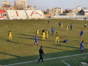 شکست دوباره ۹۰ ارومیه در خانه این بار برابر استقلال ملاثانی