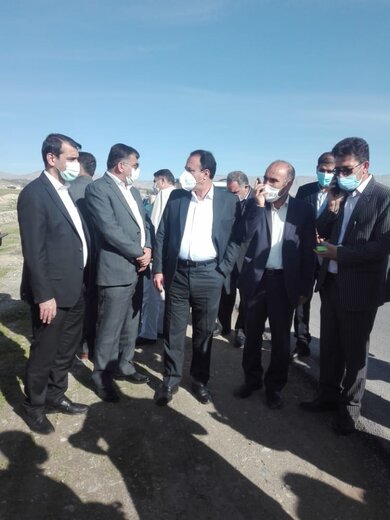 ﻿بازدید معاون وزیر کار و رفاه ، مدیر کل وزارت کار و مدیرعامل صندوق بیمه اجتماعی روستاییان کشور   از طرح های صنعتی و اشتغالزا شهرستان کهگیلویه 