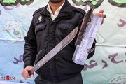 ببینید | تعجب رئیس پلیس پایتخت از اسلحه یک زورگیر تهرانی