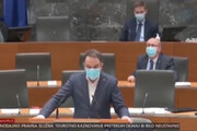 ببینید | لحظه‌ای ترسناک از وقوع زلزله در پارلمان اسلوونی