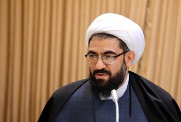 امام جمعه همدان: بی‌اطلاعی مدیر از مشکلات زیرمجموعه خود یک ضعف است
