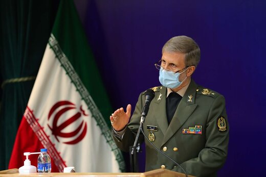 وزير الدفاع : العلاقات بين طهران ونيودلهي تحظى بأهمية خاصة
