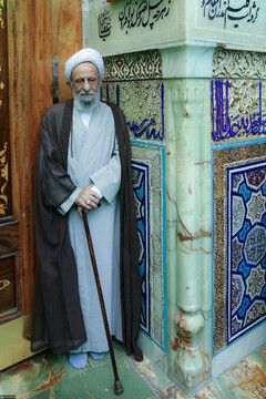تصاویری از آیت‌الله مصباح یزدی در کنار رهبر انقلاب
