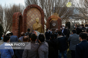 رونمایی از سردیس سردار شهید قاسم سلیمانی در مشهد