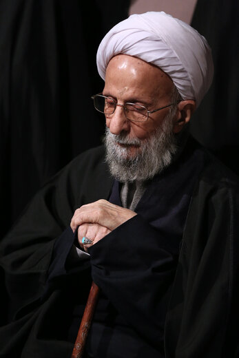 کیهان: هاشمی رفسنجانی فقط6بیانیه علیه رژیم پهلوی  امضا کرد اما آیت لله مصباح 16 بیانیه