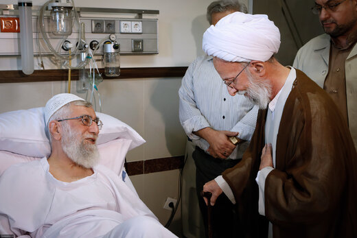 تصاویری از آیت‌الله مصباح یزدی در کنار رهبر انقلاب