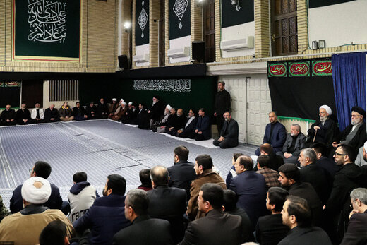 تصاویری از آیت‌الله مصباح یزدی در کنار رهبر انقلاب