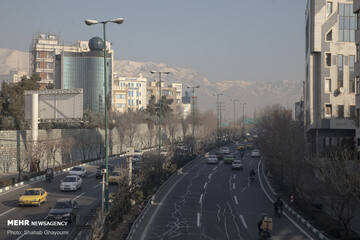 تداوم کاهش دمای تهران/ کیفیت هوای پایتخت در شرایط نامطلوب
