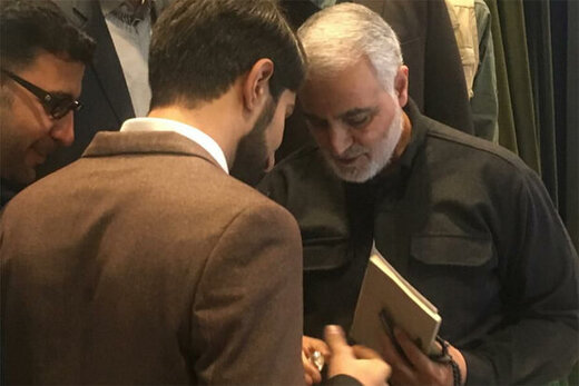 هدیه‌ای که سردار سلیمانی به خواننده جوان داد