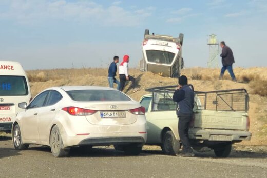 دو حادثه کمتر از ۲۴ ساعت در جاده وهن آباد/جاده های خراب بدون علائم رانندگی