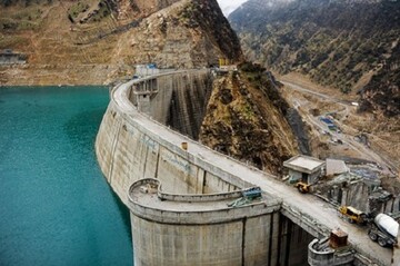 استاندار: مجوز سرمایه‌گذاری ۳۳۰ میلیارد تومانی سدگرین نهاوند صادر شد