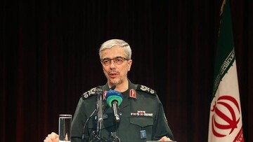 سرلشکر باقری: پیشرفت‌های امروز ایران باعث وحشت قدرت‌های دنیا شده است/ بیانیه ستاد کل نیروهای مسلح به مناسبت سالگرد پیروزی انقلاب