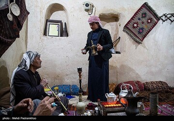 علی دانش آموز روستای علوه