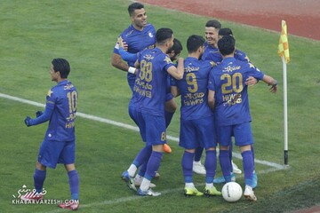 تقسیم امتیازات بازی استقلال و پرسپولیس در دربی ۹۴