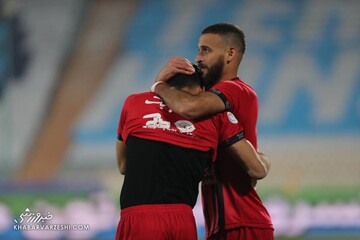 تقسیم امتیازات بازی استقلال و پرسپولیس در دربی ۹۴
