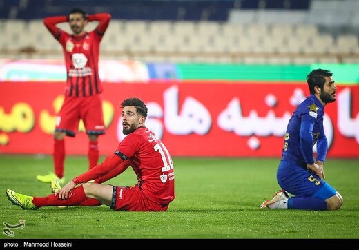 اولین بزن‌بزن تاریخ استقلال-پرسپولیس/عکس