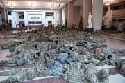 تصویری باورنکردنی از کنگره؛ خوابیدن نیروهای گارد ملی بر کف زمین/عکس