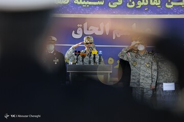 الحاق ناو موشک انداز «زره» به ناوگان جنوب نیروی دریایی ارتش
