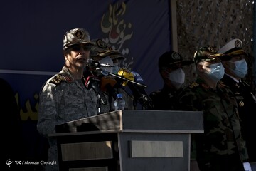 الحاق ناو موشک انداز «زره» به ناوگان جنوب نیروی دریایی ارتش
