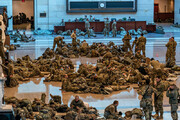 ببینید | تصاویری از حضور نظامیان در ساختمان کنگره آمریکا در روز استیضاح ترامپ!