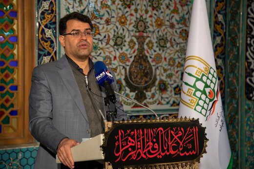 داستان انقلاب اسلامی به زبان های مختلف ترجمه می شود