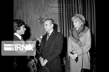 ببینید | بازخوانی تصاویر ۲۶ دی ماه ۵۷: فرار شاه از ایران