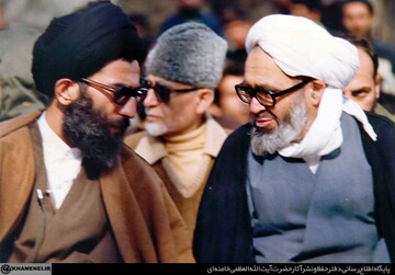 نخستین نماز جمعه به امامت آیت الله خامنه ای