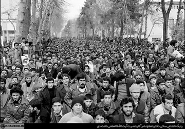 نخستین نماز جمعه به امامت آیت الله خامنه ای