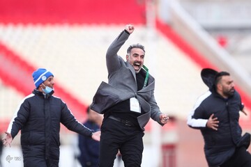 لیگ برتر فوتبال/ تراکتورسازی ۱ - استقلال تهران ۳