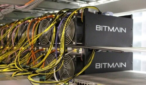 فعالیت دستگاه‌های ارز دیجیتال با کسب مجوز بلامانع است