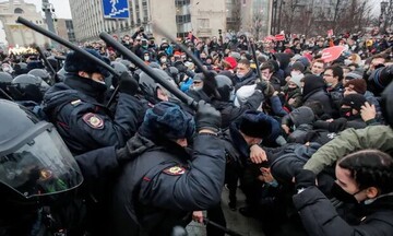 هشدار تند اتحادیه اروپا به روسیه درباره خشونت‌ها علیه معترضان