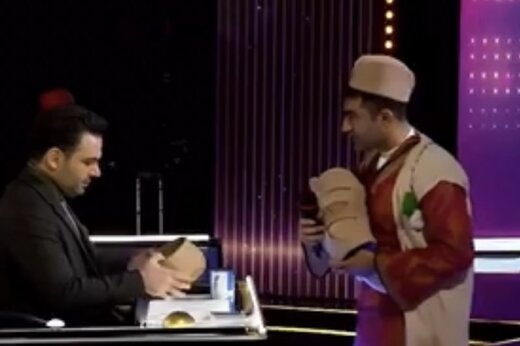 ببینید | کلاهی که شرکت‌کننده «عصر جدید» سر علیخانی و داوران گذاشت!