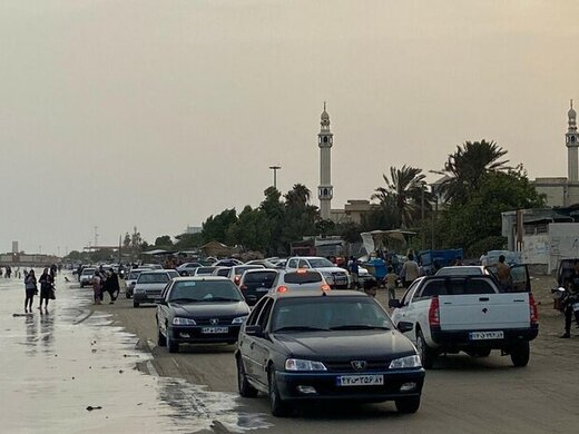نصب هر گونه چادر در ساحل و بوستان‌های بندرعباس ممنوع است