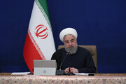 روحانی:در جنگ تحمیلی اقتصادی هستیم/شبی نبوده با خیال آسوده سر به بالین بگذارم