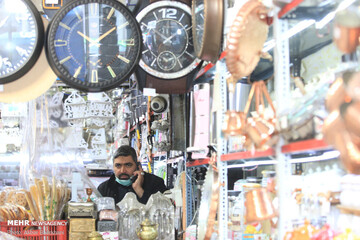 ماسک جایش اینجا نیست