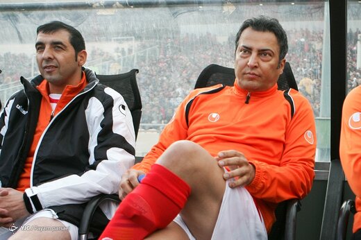 مهرداد میناوند در گذر زمان