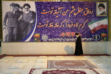 حضور در مرقد مطهر امام خمینی(ره) و گلزار شهیدان