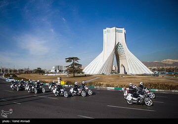 رژه موتور سواران در سالروز ورود امام خمینی(ره)